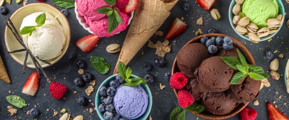 ice cream with fruit